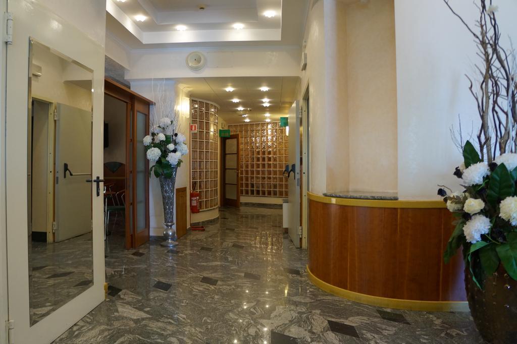 Hotel Ristorante Miramare Марина ди Джойоса Йоника Екстериор снимка