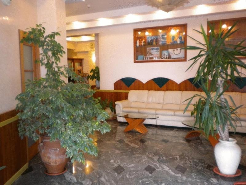 Hotel Ristorante Miramare Марина ди Джойоса Йоника Екстериор снимка